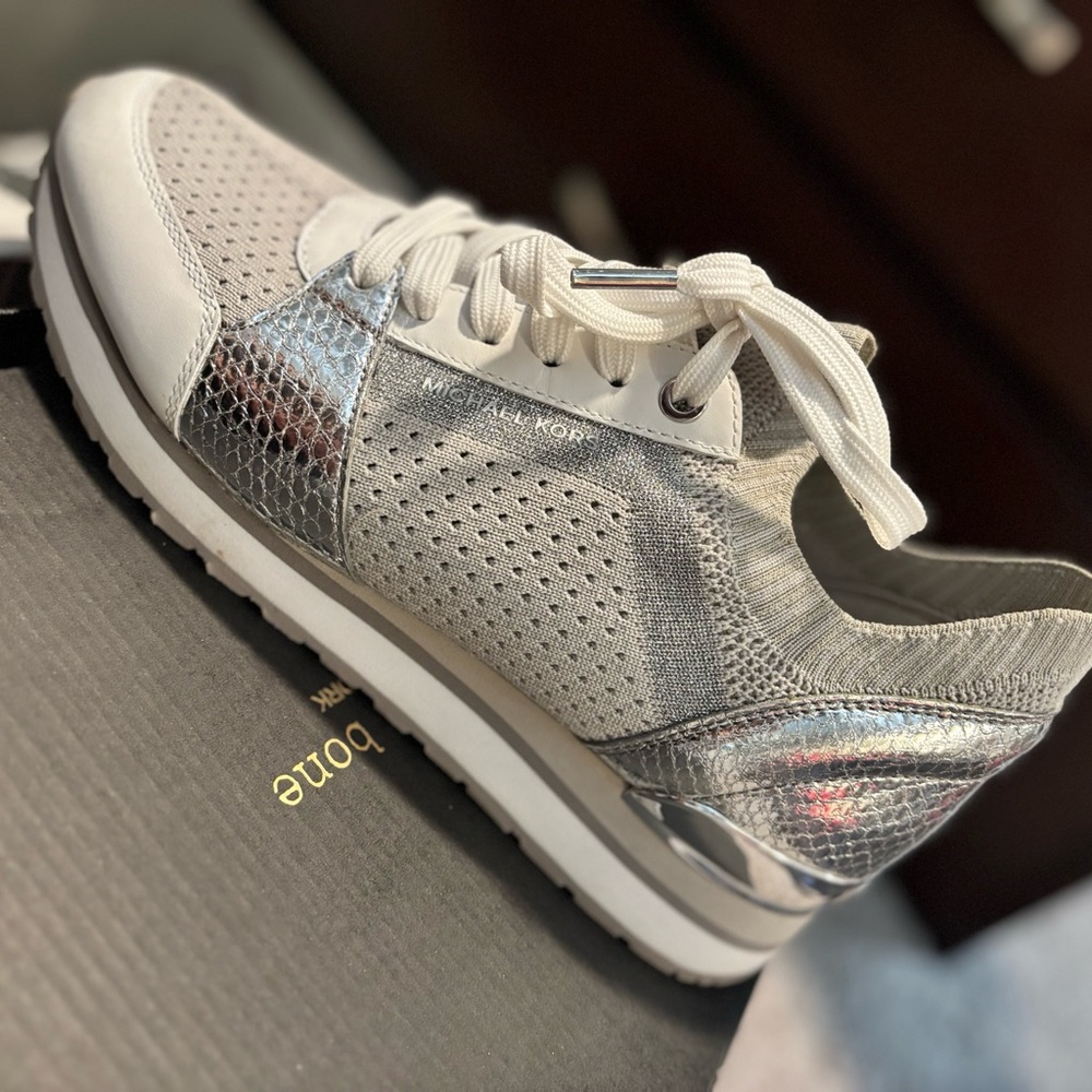 Michael Kors Silver and White Women's Sneakers size 8